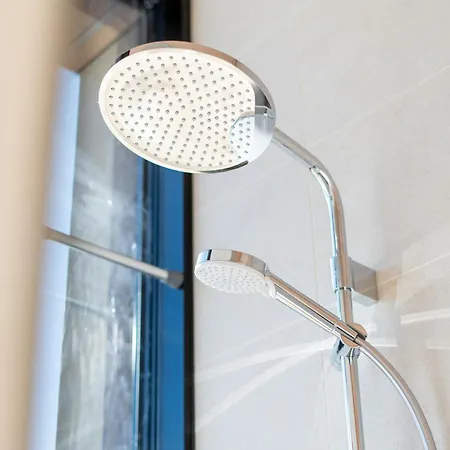 Juniper Minivilla Jacuzzi & Sauna *