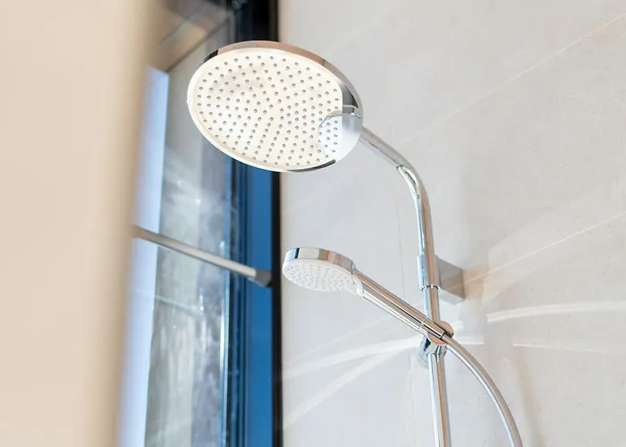 Juniper Minivilla Jacuzzi & Sauna *