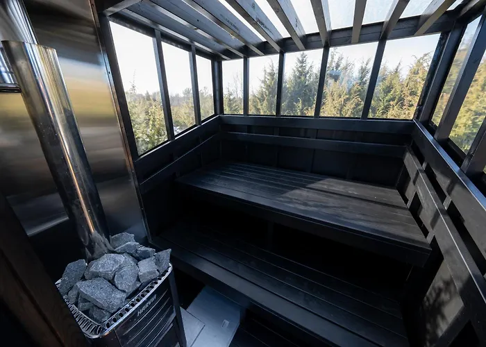 Juniper Minivilla Jacuzzi & Sauna Willa